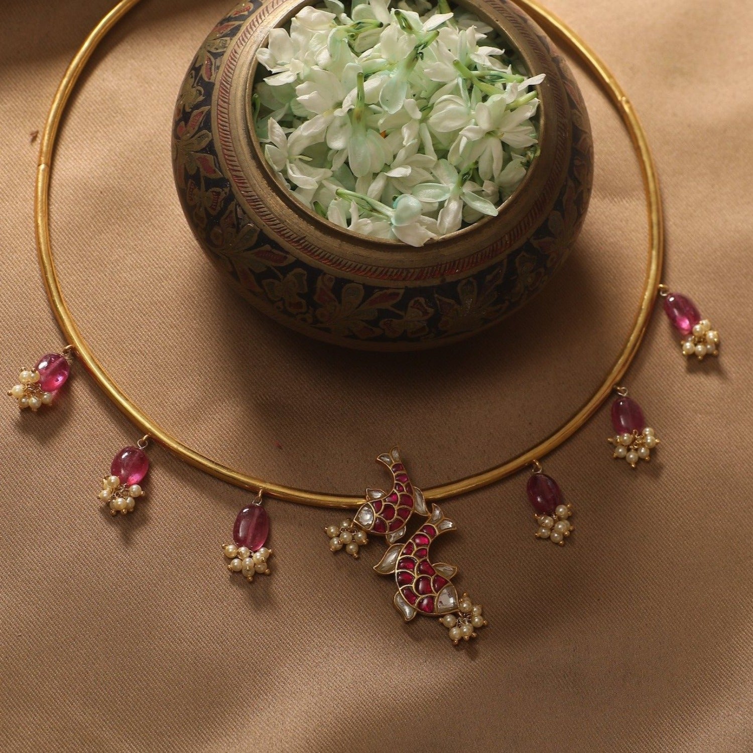Rohita Hasli Silver Necklace
