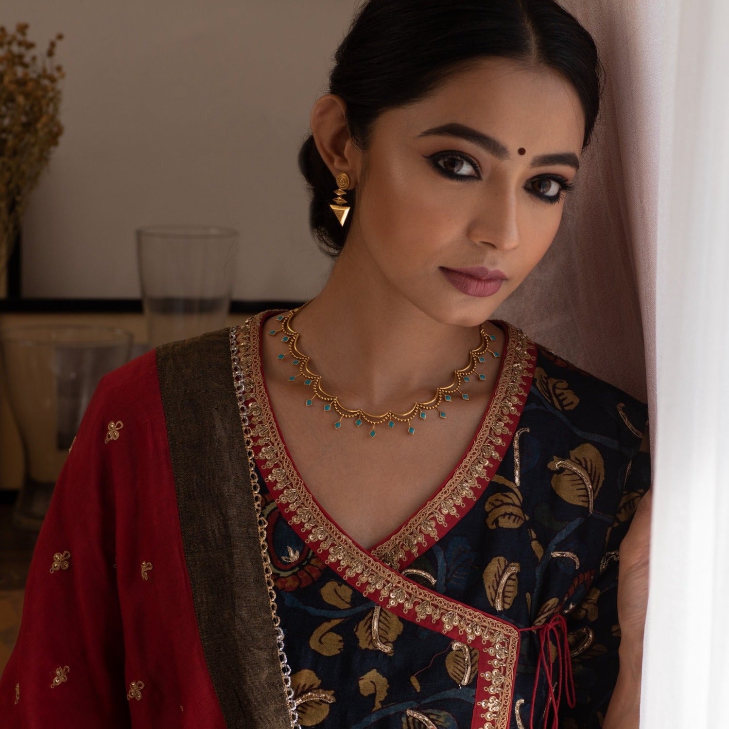 Necklaces Neelam Loka Silver Necklace