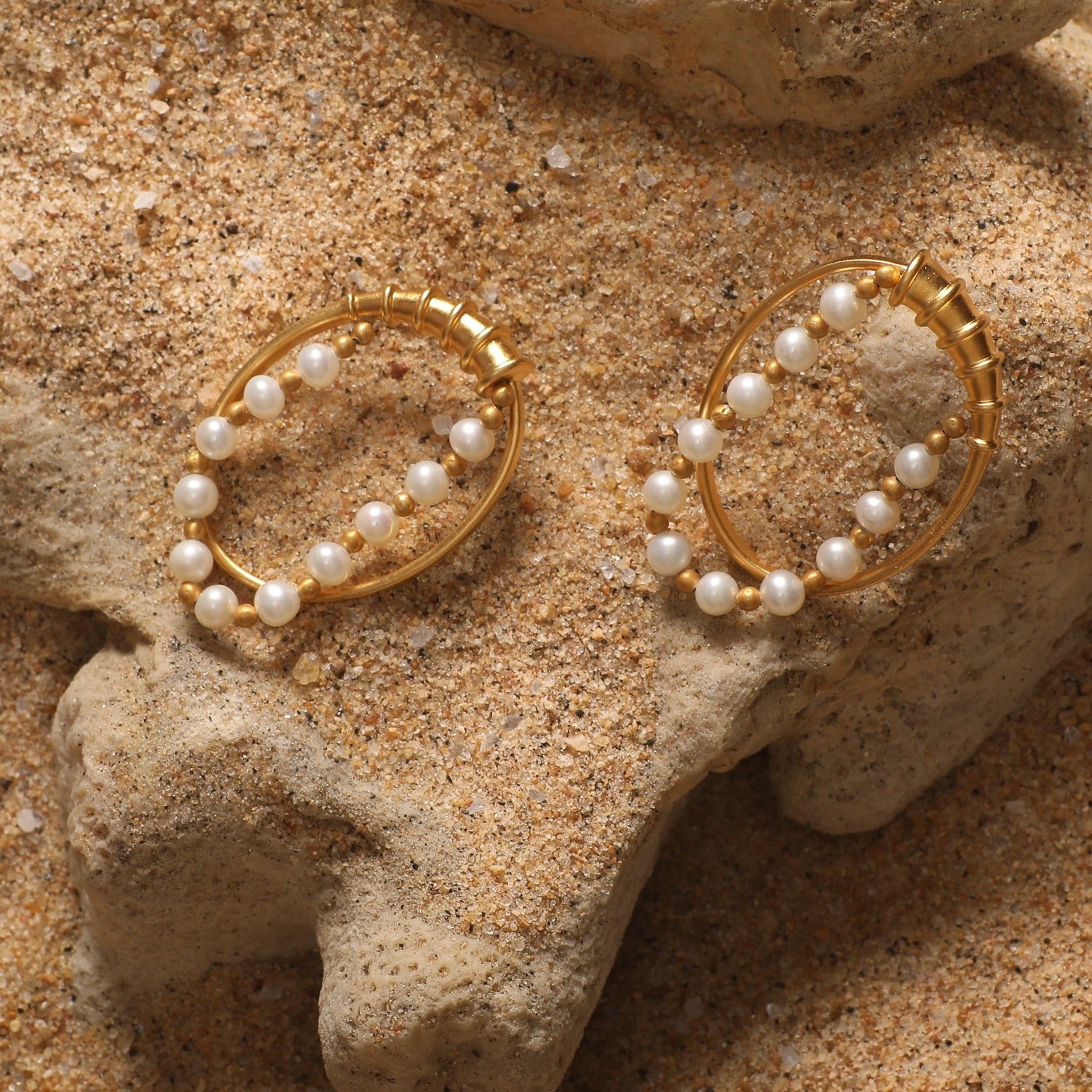 La Mer Pearl Silver Earrings