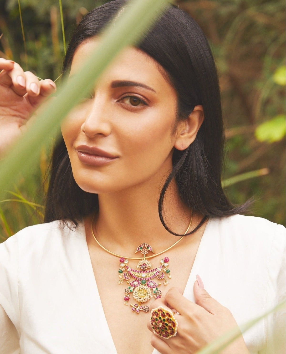 Kuhu Contemporary Hasli Silver Necklace